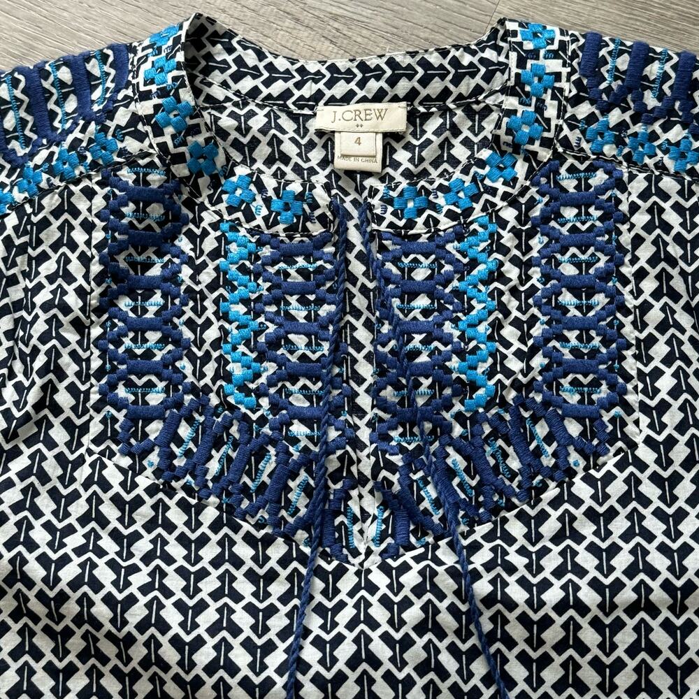 J Crew Embroidered Blue and White 100% Cotton Sleeveless Shirt-size 4 - Picture 5 of 9